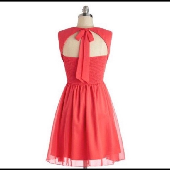 ModCloth Pretty as Punch Dress - Picture 2 of 4